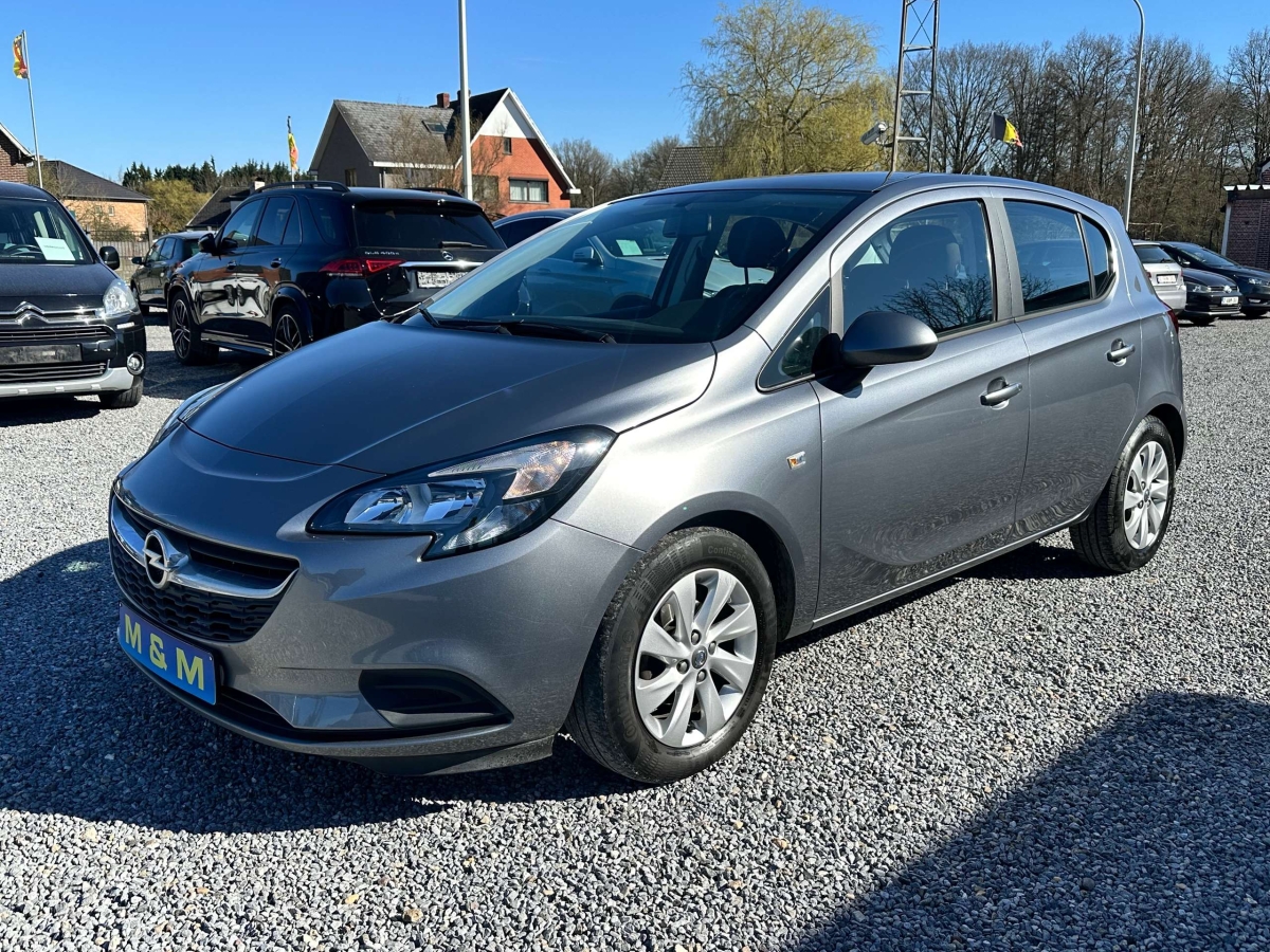Opel Corsa 1.2i Essentia ** 12 m garantie **